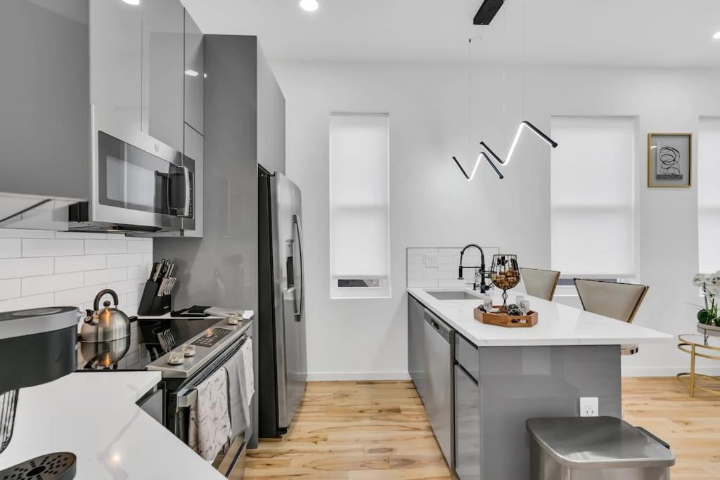 Au Courant Apartment Philadelphia Bagian luar foto
