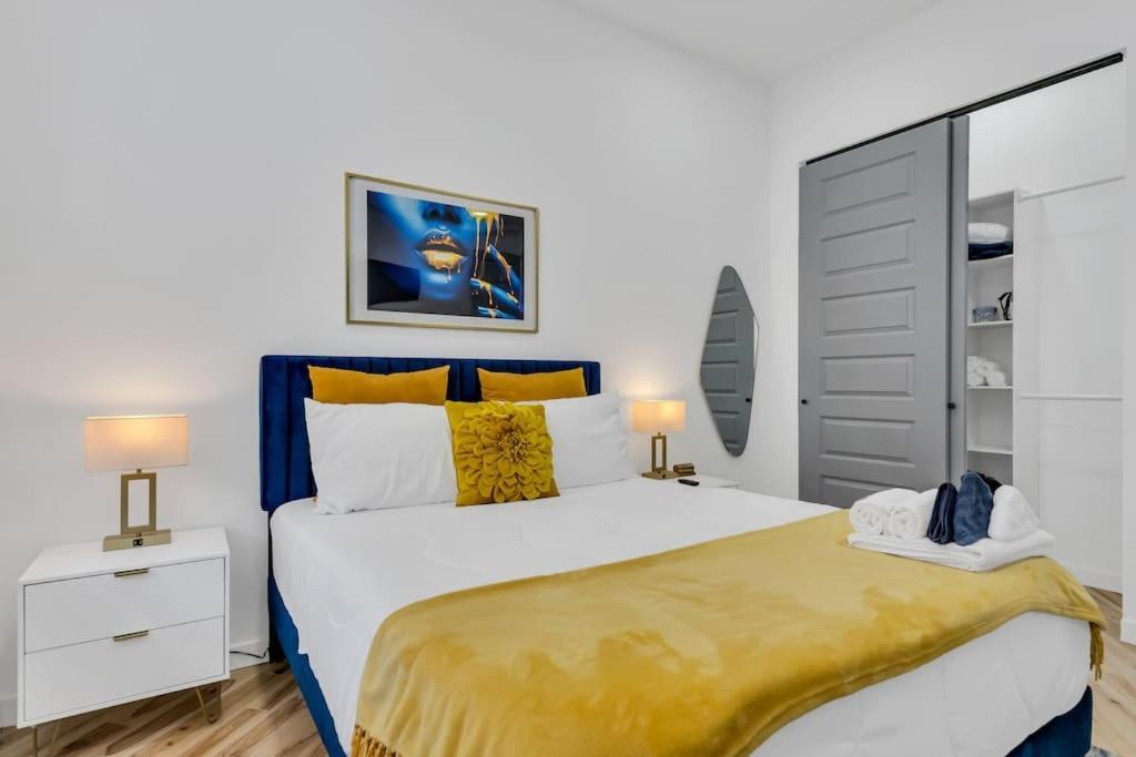 Au Courant Apartment Philadelphia Bagian luar foto